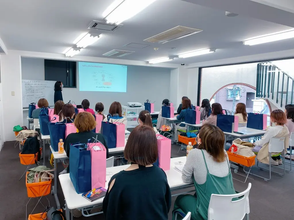 50代・60代、ミドルシニア女性が見つけた“介護美容”というセカンドキャリア 画像 6