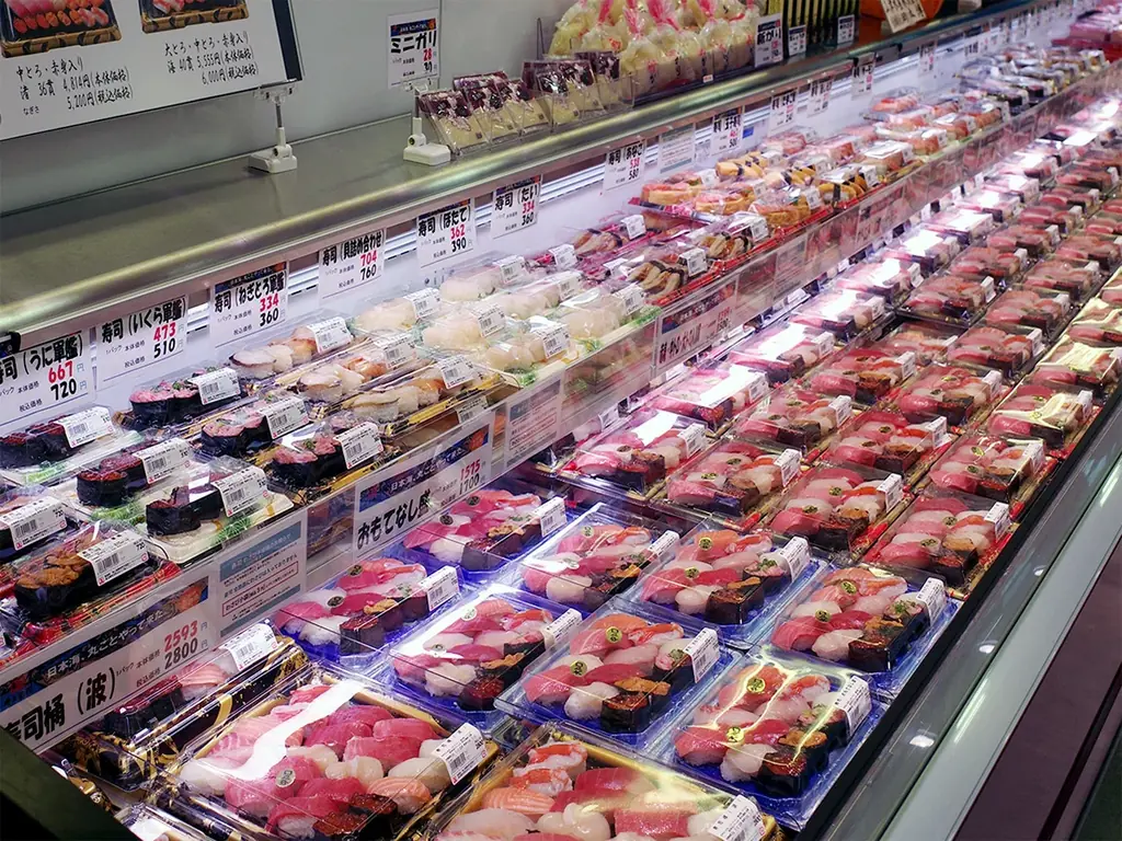 手のひらからはみ出す！角上魚類の「角上うなぎおにぎり」登場。土用の丑の日に向けてたっぷりのうなぎ蒲焼きを使用した、圧倒的な大きさと具材の贅沢さにこだわったおにぎり第三弾！ 画像 11