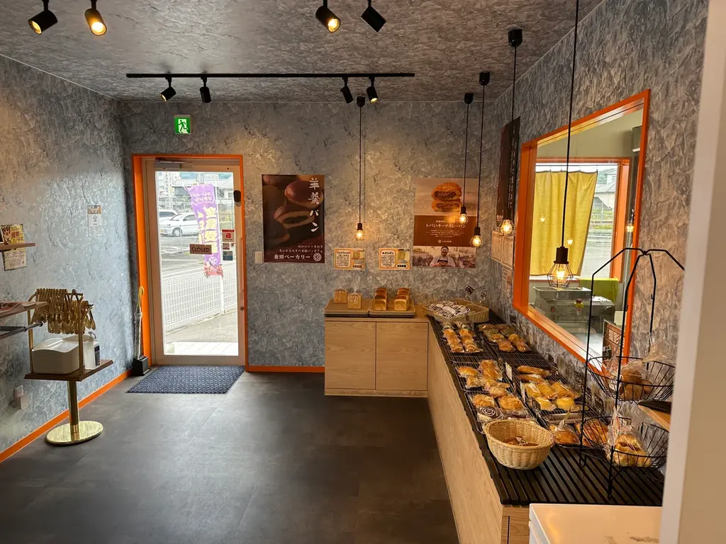 岐阜県唯一のホリエモン発案エンタメパン屋【小麦の奴隷 土岐店】が3周年！2025年6月28日から1か月間、毎週土曜に「記念セット」を数量限定で販売！期間中にスタンプカード満了で「生食パン」をプレゼント 画像 3