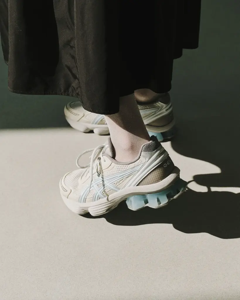 【ASICS for emmi】アーカイブスニーカーから着想を得て生まれたモデル「GEL-KINETIC FLUENT」をemmiらしい洗練されたカラーで別注＜6月24日(火)オンライン先行予約開始＞ 画像 6