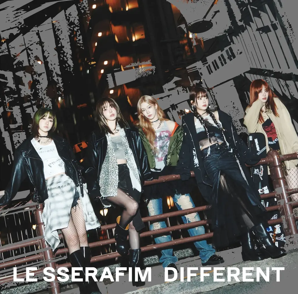 ルセラ　popup フーディ　XLサイズ　different LE SSERAFIM - ルセラ popup フーディ XLサイズ differentの通販