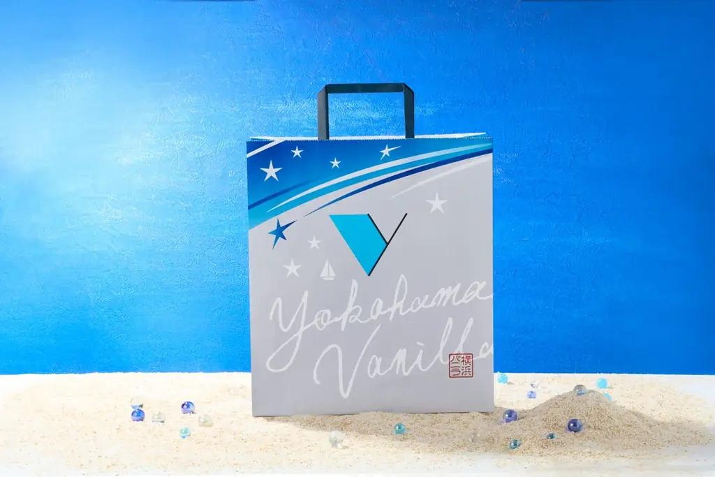 横浜バニラ、現在開催中の横浜高島屋の長期ポップアップストアにて、2025夏限定ショッパーが初登場！ 画像 2