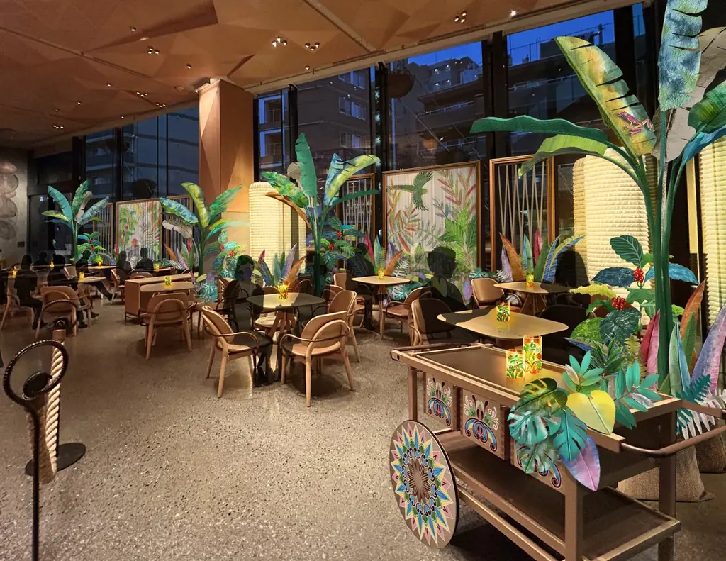 スターバックス リザーブ® ロースタリー 東京　バカンス気分で楽しむ、カクテル×フード×コーヒーを楽しめる 初のディナーセットなどロースタリー流の避暑地を体験するサマーシーズン第2弾 画像 10