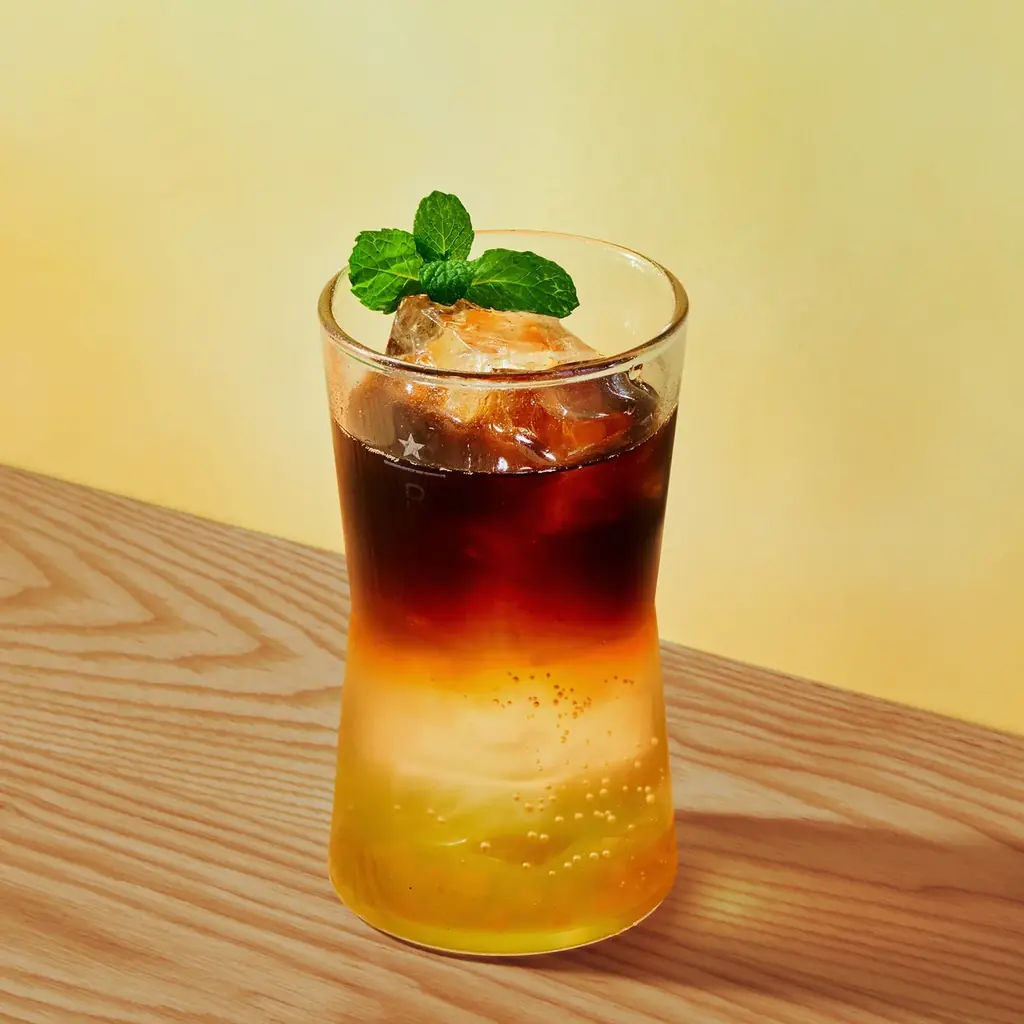 スターバックス リザーブ® ロースタリー 東京　バカンス気分で楽しむ、カクテル×フード×コーヒーを楽しめる 初のディナーセットなどロースタリー流の避暑地を体験するサマーシーズン第2弾 画像 5