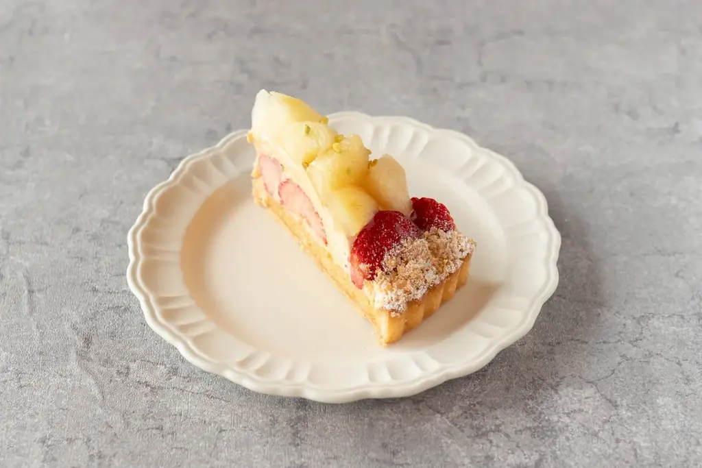 【DISHES and TART『SAN』】夏季限定！みずみずしい桃を贅沢に使ったタルトが新登場～旬の香りが広がるタルトをお楽しみください～ 画像 3