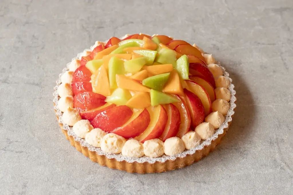 【DISHES and TART『SAN』】夏季限定！みずみずしい桃を贅沢に使ったタルトが新登場～旬の香りが広がるタルトをお楽しみください～ 画像 6