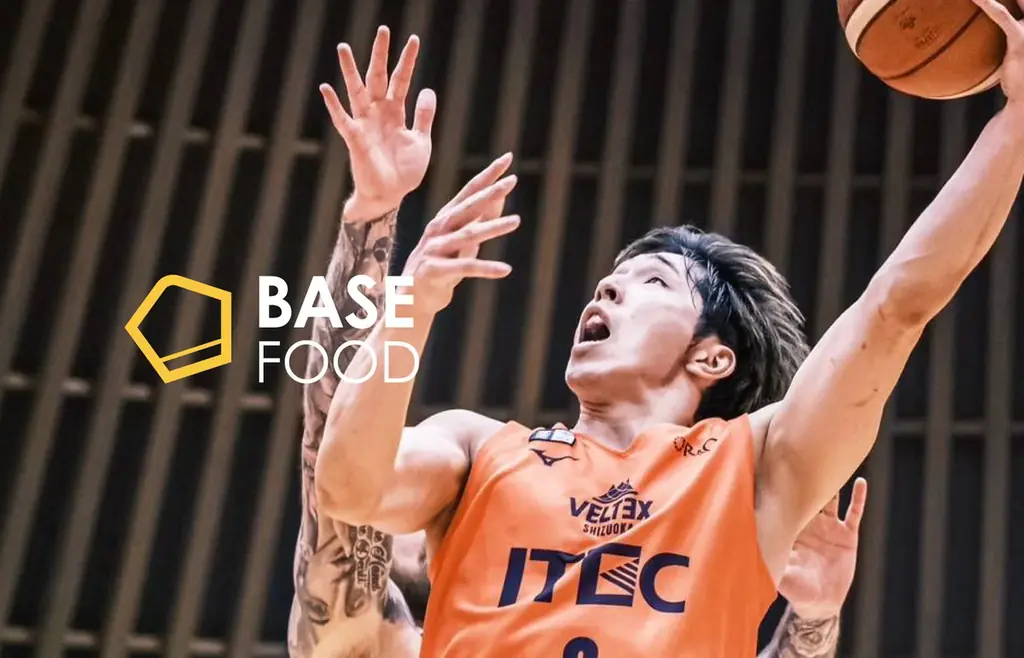 2025年6月25日発表 岡田雄三選手とベースフードがサプライヤー契約締結