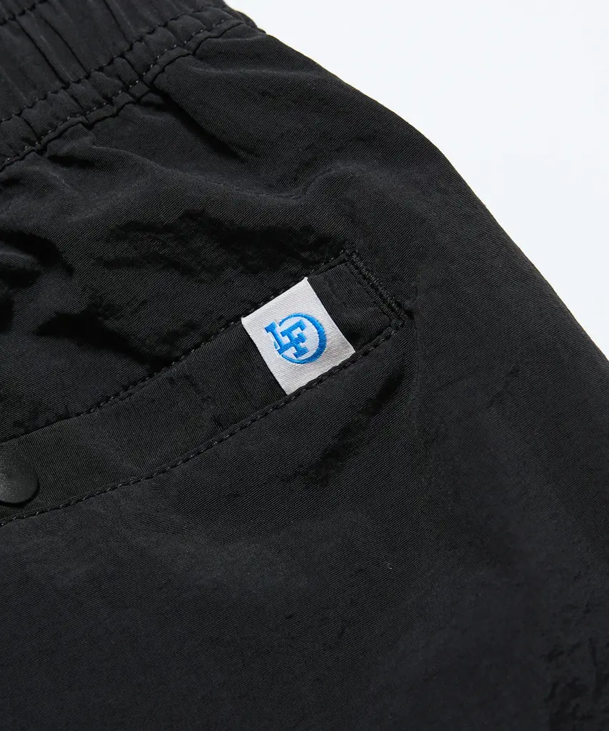 夏にぴったりな機能性素材Tシャツとショートパンツが登場！『ローソンフリーク』第4弾が本日より販売開始。 画像 20