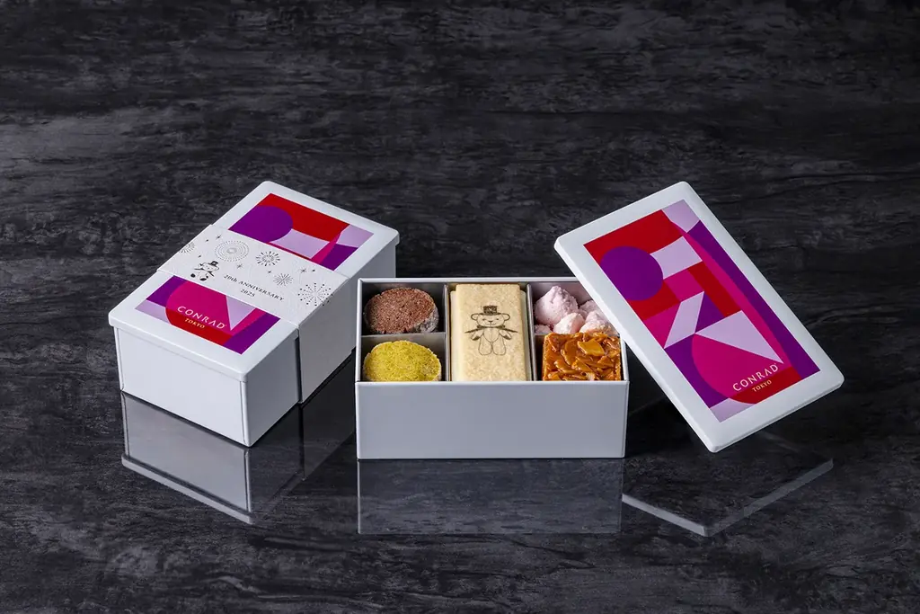 コンラッド東京、7月1日（火）より開業20周年記念コンラッド・ベアおよびクッキー缶を販売 画像 3