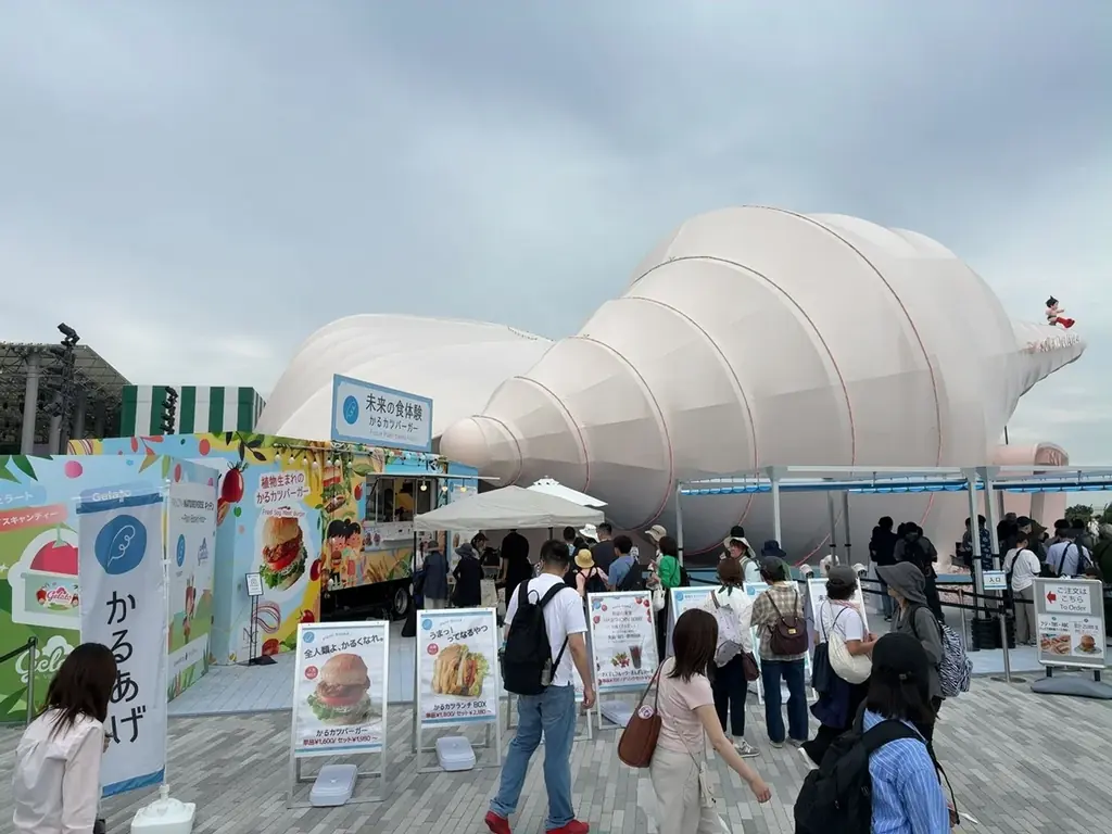 2025年4月開始「かるあげキッチンカー」大阪万博で4万食突破の記録