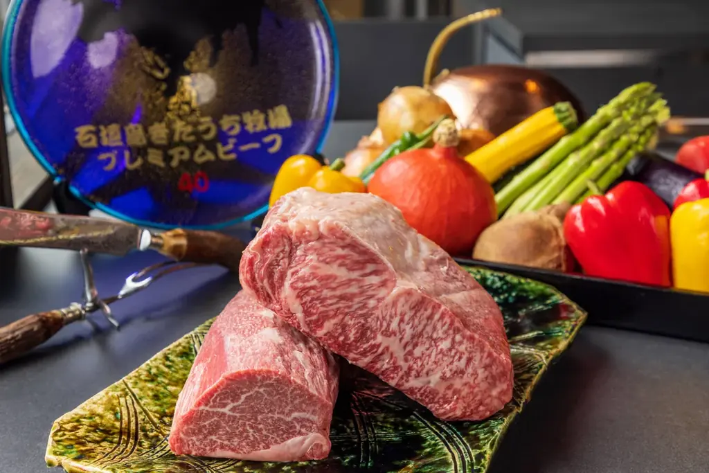 【Google評価★5.0】神奈川県唯一の“プレミアムビーフ”が味わえる箱根の鉄板焼店が2周年　特別コースを7/14〜7/31の期間限定で提供 画像 1