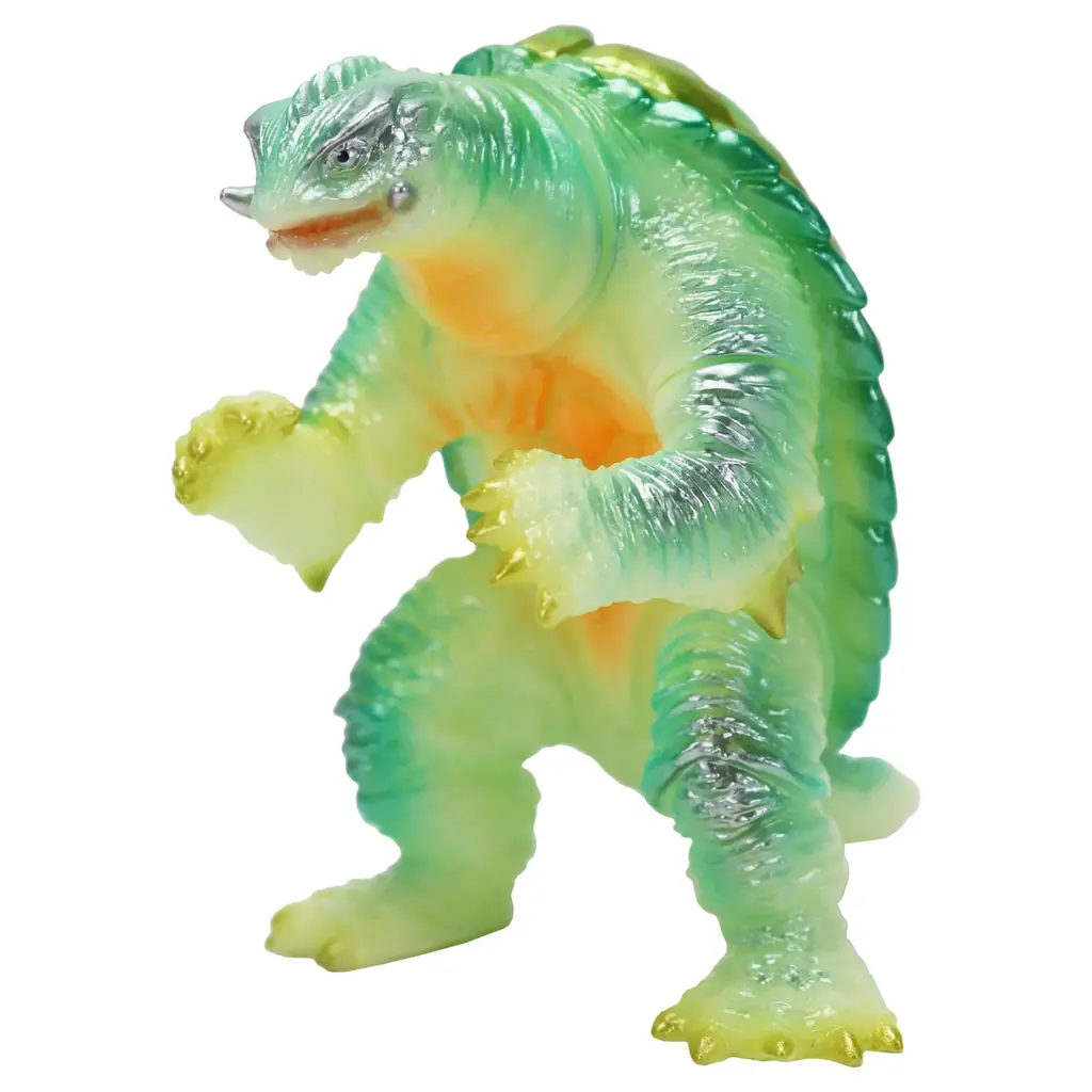 レトロソフビデザインのガメラ、ギロン、ギャオス、巨大レギオンが『蓄光』をテーマに、CCPJAPAN ミドルサイズシリーズ ガメラ【第6弾】として全5種で登場！ 画像 2