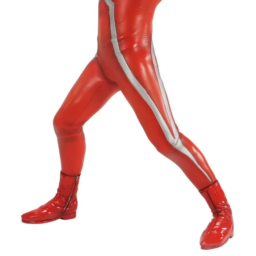 『ウルトラセブン』が『エメリウム光線（反磁力線）』を発動する姿を再現した、ハイクオリティソフビ製フィギュアが完全新規造形として登場！ 画像 10