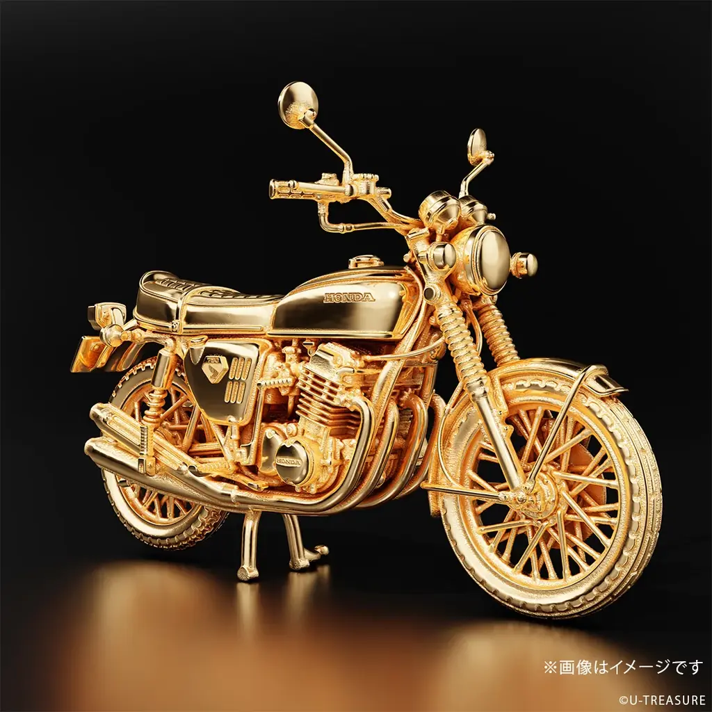 【Honda】”ナナハン”の代名詞「CB750FOUR」1969年モデルの1/24サイズ　シルバー製フィギュア。ナンバープレートにシリアルナンバーを刻印 画像 8