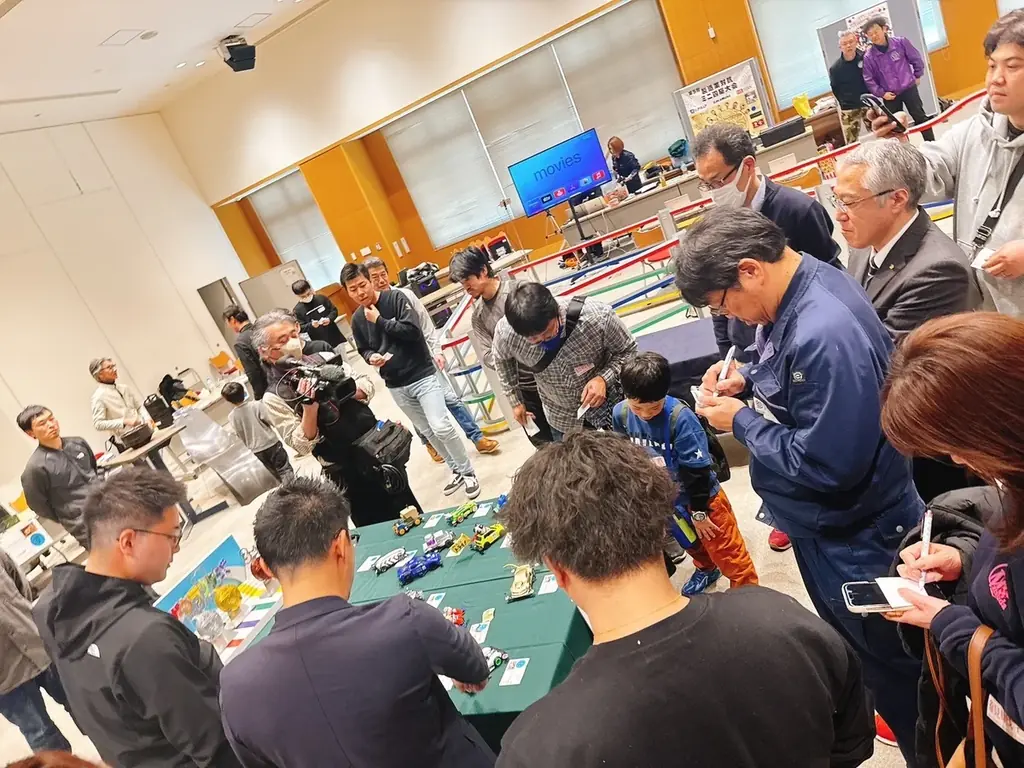 日本の製造業の技術が”走る”！大阪・関西万博で製造業対抗ミニ四駆大会を開催 画像 3