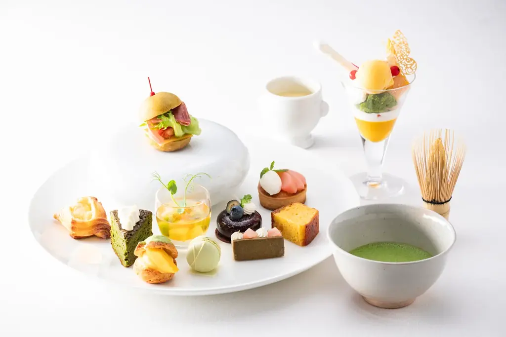 抹茶と夏の果実が織りなす贅沢アフタヌーンティー　京都東急ホテルで楽しむ「祇園辻利」の抹茶を使用した特別メニュー 画像 1