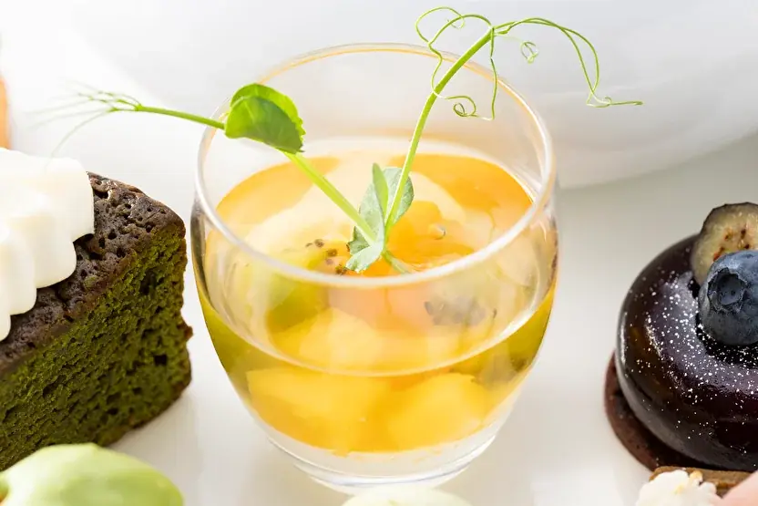 抹茶と夏の果実が織りなす贅沢アフタヌーンティー　京都東急ホテルで楽しむ「祇園辻利」の抹茶を使用した特別メニュー 画像 2