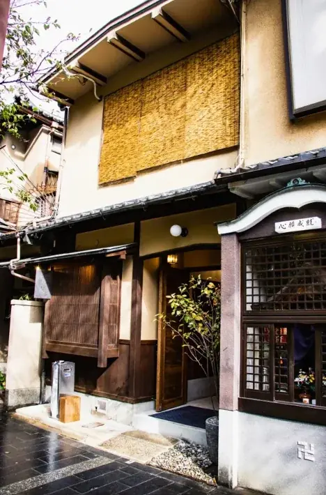 【和栗専門紗織】桃 × 和栗の夏ならではのデザート。『果織』『モンブラン桃氷』『モンブランソフト桃』期間限定発売！／紗織本店・ジェイアール京都伊勢丹 画像 9