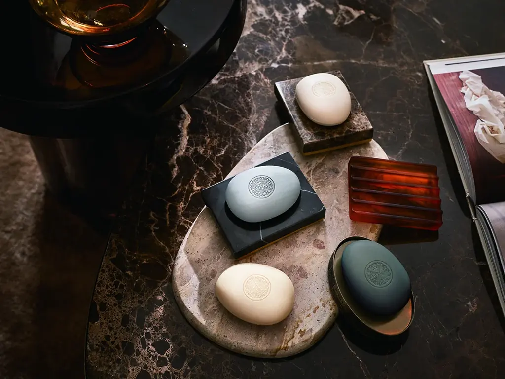 新コレクション「ビューティー バー」4種が新登場。サステナビリティに配慮したへア、ボディ、フェイスに使えるリッチなビューティーソープ バー 画像 2