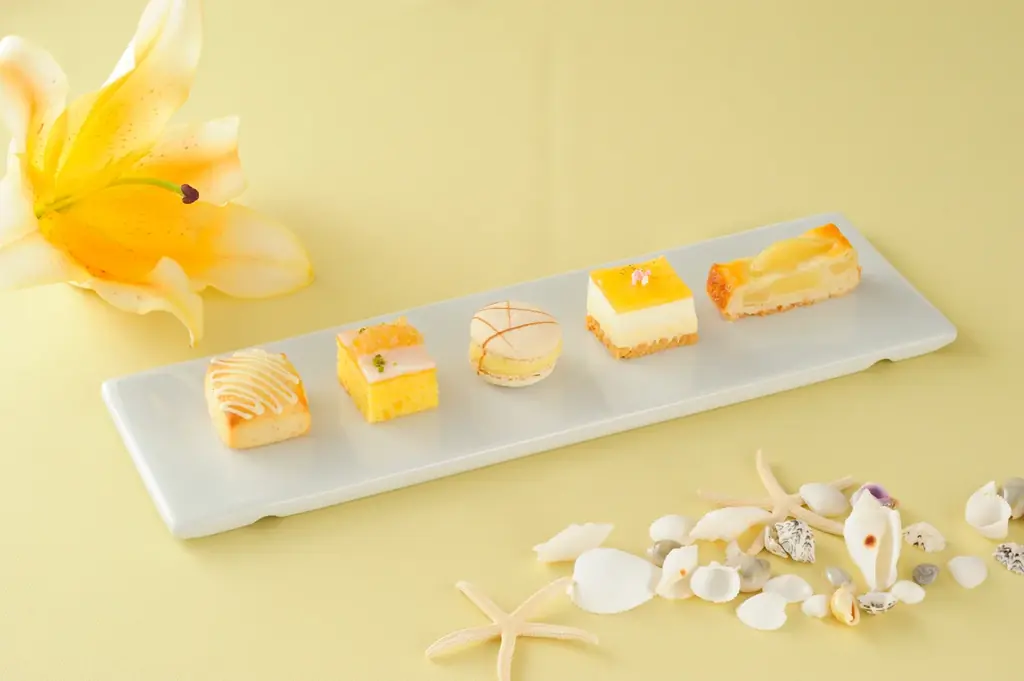 【ホテルグランヴィア岡山】開業30周年記念第4弾 桃の爽やかな風味が涼を誘うアフタヌーンティー『“Jaune” et “Blanc”』開催 画像 3