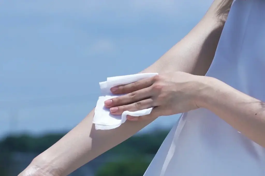 『まるで、拭く香水。』香りで差がつく夏の新ボディケア。AurdeWの香るボディシートがお得なセットになって登場!2025年6月27日(金)より公式ECサイト限定にて販売開始。 画像 4