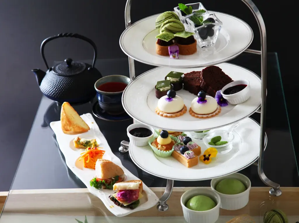 【ひまわりスイーツ】【星月夜カクテル】7/1～新発売☆きらめく海と月夜を愉しむオーシャンビューカフェで、ゴッホに浸る。 画像 11