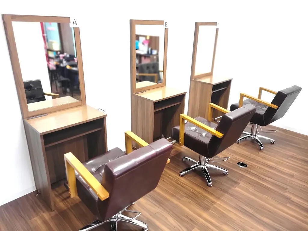 短時間・低価格で髪染めが出来るヘアカラー専門店「カラープラス」が2025年6月28日(土)に福井県福井市に44店舗目となる新店舗をオープン!全国展開を加速中で、FCオーナー様募集中! 画像 4
