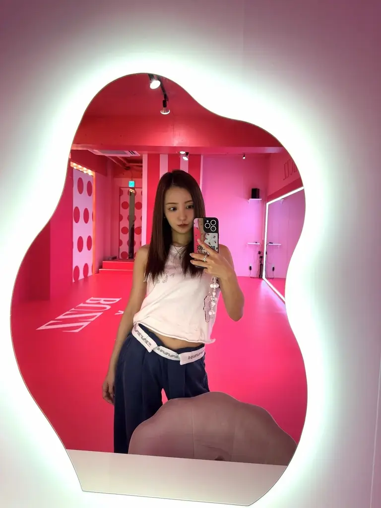 元AKB48板野友美さんプロデュース!STUDIO BUZZ初の著名人プロデューススタジオ『板野友美プロデュースroom“RoLuANGEL×BUZZ”』オープン!! 画像 6