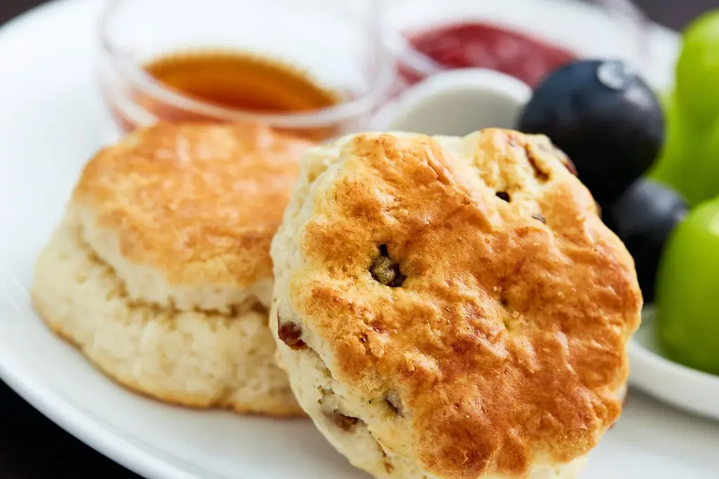 【水戸プラザホテル】果実の美味しさをまるごと味わう、みずみずしい桃が主役の7月限定アフタヌーンティーセットが登場 画像 7