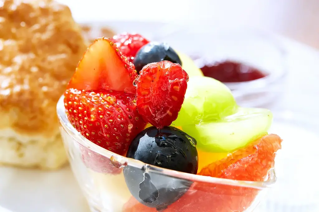 【水戸プラザホテル】果実の美味しさをまるごと味わう、みずみずしい桃が主役の7月限定アフタヌーンティーセットが登場 画像 9