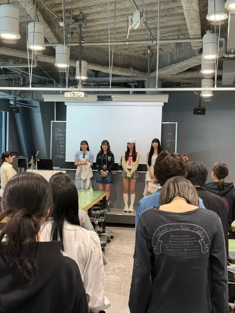 サクラグラデュエーション、新衣装が完成！　名古屋モード学園とのコラボで生まれた「セイシュンノカケラ」 画像 4