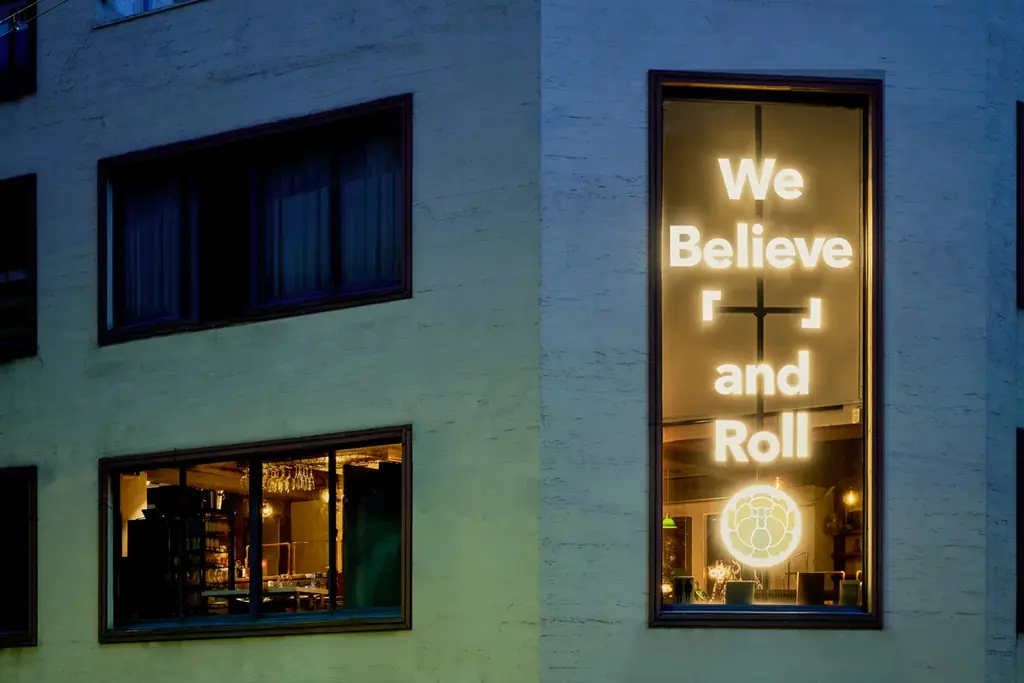 《TVでも紹介 ロールキャベツ専門店 and Roll》夏季限定メニューとして新作「カレー・ロールキャベツ」を発売！〜スパイス香る、とろけるキャベツ。夏の食欲に火をつける、新感覚ロールキャベツ登場〜 画像 5