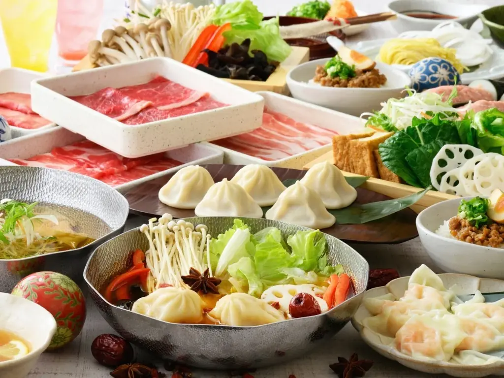 【一人鍋しゃぶしゃぶ すうぷ 静岡パルコ】夏季限定の特別スイーツ第一弾！スペシャルコース以上で楽しめる『選べるスイーツ』にてふわふわ食感の『台湾かき氷 彩りスイーツ』が新登場！ 画像 2