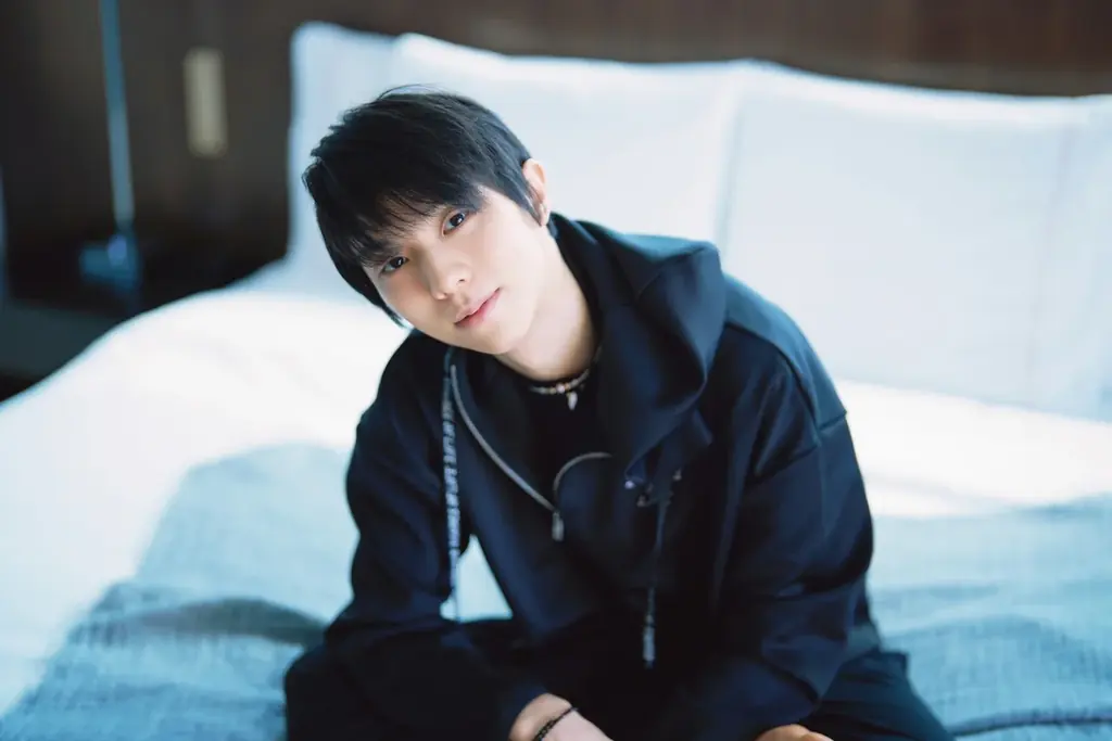 【1冊丸ごと 羽生結弦さん大特集！】『Quadruple Axel 2025 羽生結弦 SPECIAL』 （6月30日発売） 独占インタビュー＆撮り下ろしグラビアを掲載。綴じ込みポスター2枚付き！ 画像 4