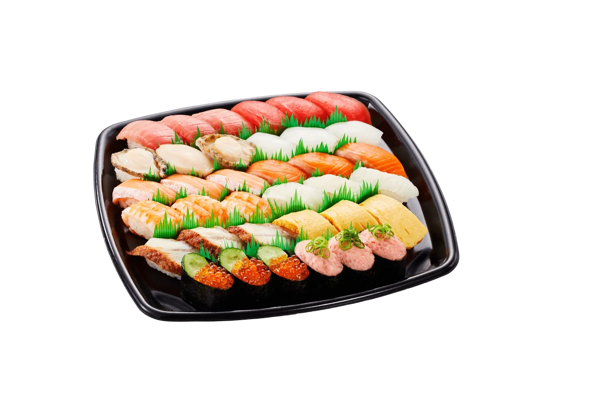 「みなみ鮪中とろ」「うなぎ」など“夏の贅沢”が詰まった期間限定お持ち帰り『夏のごちそう12種セット』が新登場！ 画像 2