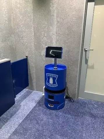 ローソンに掃除ロボ導入