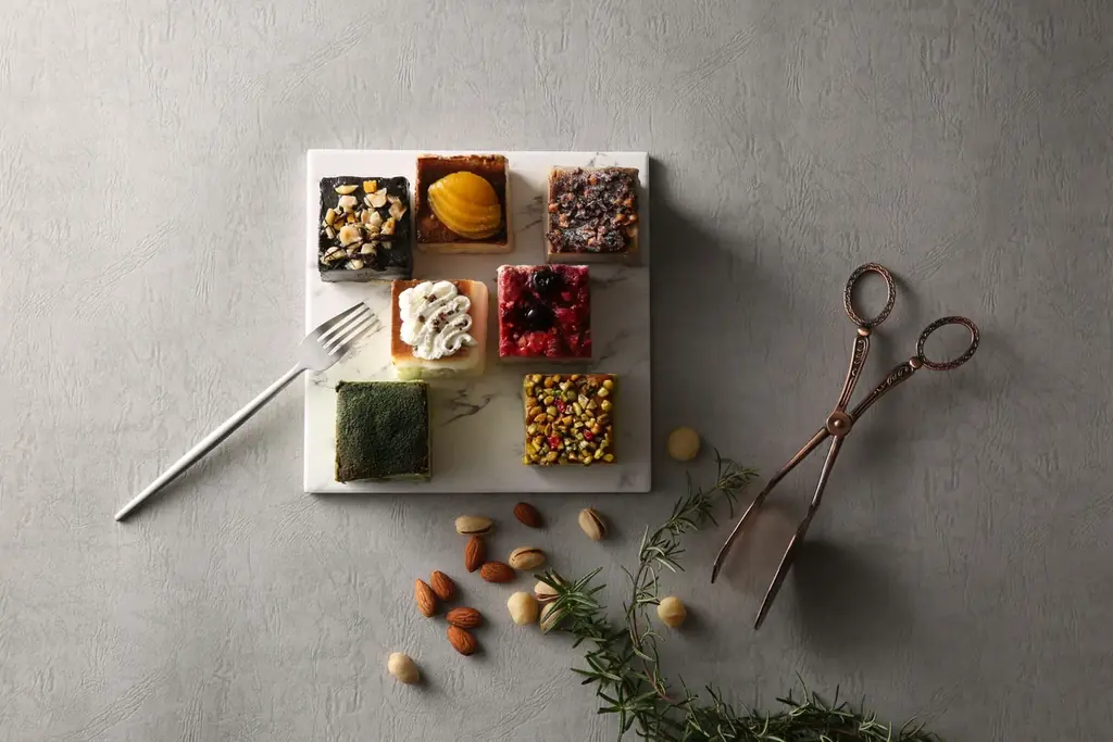 【バスクチーズ並木】ひんやり濃厚な贅沢を夏のご挨拶に。期間限定シール付きバスクチーズケーキで贈る、心に残る夏ギフト 画像 3