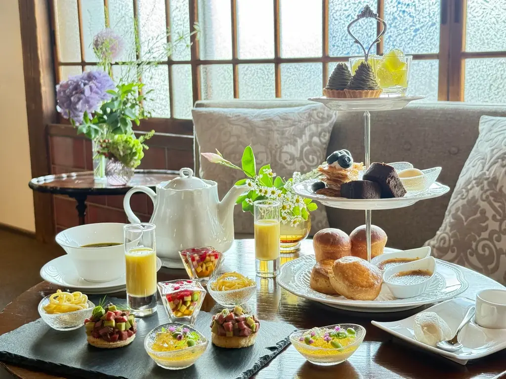 「オープン10周年目＆築100周年目を記念し、日本の方へアフタヌーンティーを開催。」鎌倉の景観重要建築物等に指定された建物で鎌倉と老舗酒問屋の趣向をこらしたスイーツでゆったりした時間をお過ごしください 画像 3