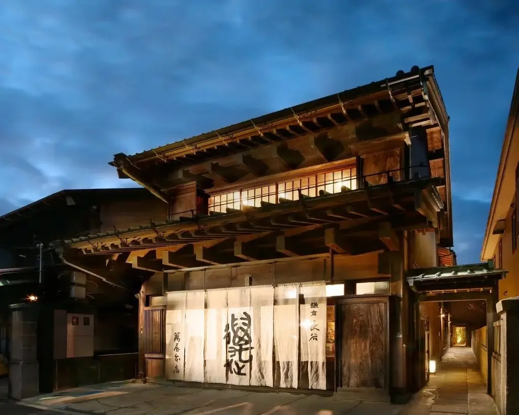 「オープン10周年目＆築100周年目を記念し、日本の方へアフタヌーンティーを開催。」鎌倉の景観重要建築物等に指定された建物で鎌倉と老舗酒問屋の趣向をこらしたスイーツでゆったりした時間をお過ごしください 画像 5