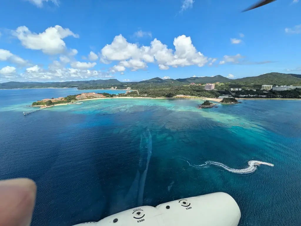 AirX、沖縄「かりゆしビーチリゾート・オーシャンスパ」にて約3年ぶりにヘリコプター遊覧再開 画像 4