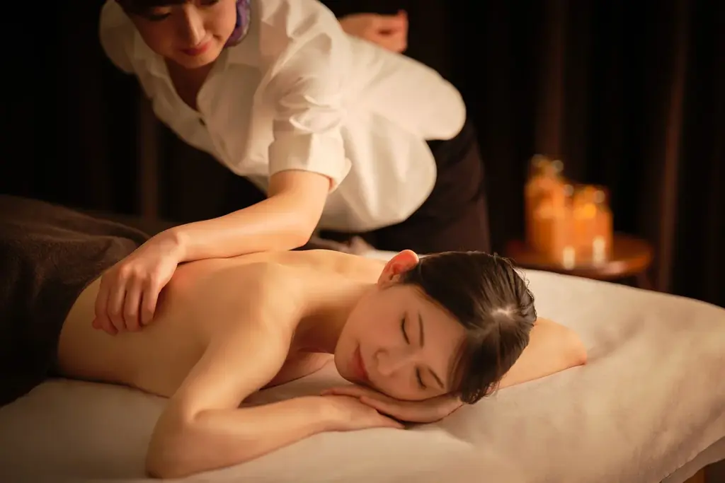 【英国式リフレクソロジーサロンクイーンズウェイ】　　　　　　　　初夏をまとう“白茶の香り”キャンペーン開催 画像 5