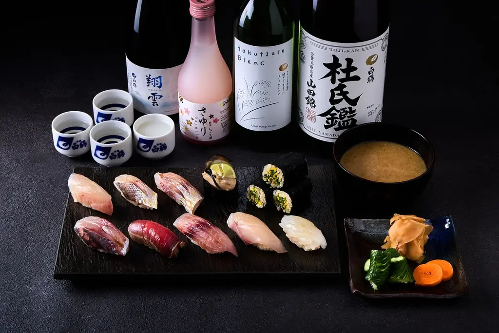 白鶴酒造とのコラボによるインバウンド向け寿司作り体験コース「EMI（咲）」をリリース 画像 5