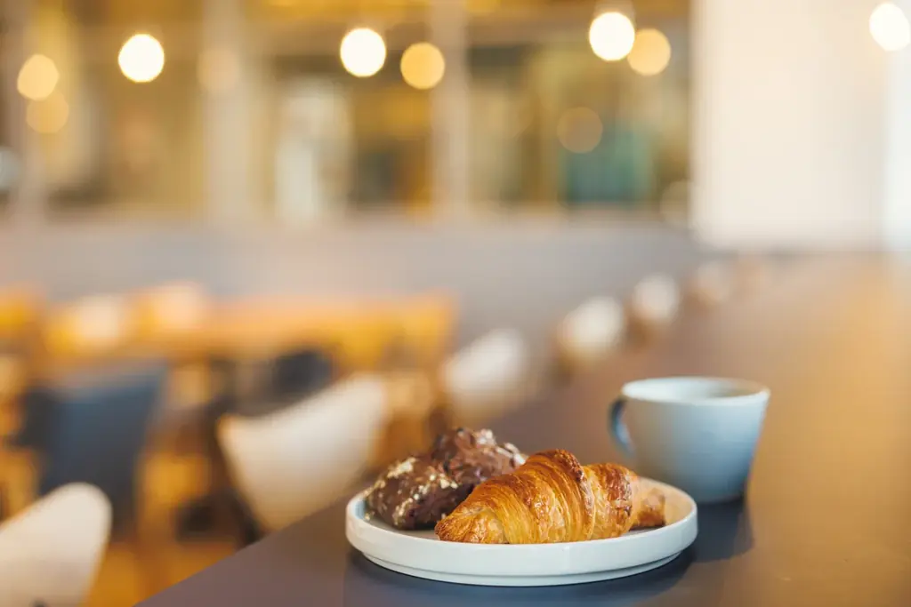 【2025年7月1日より販売開始】完熟マンゴーの魅力をぎゅっと凝縮『マンゴー』をテーマにした7月限定スイーツ＆ドリンク 画像 2