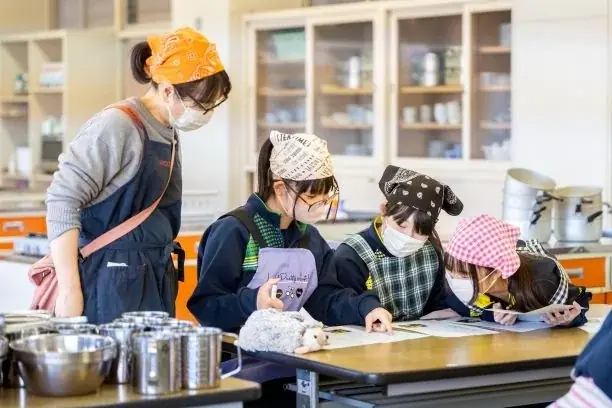 関東学院大学栄養学部の学生が考案した献立が横浜市の中学校給食に登場！！ 画像 6
