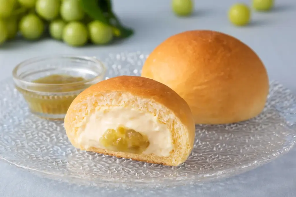 『トイ・ストーリー』デザインの「くりーむパン マスカット」新発売、人気キャラクターと映画公開30周年記念ロゴ入りパッケージが目印！ 画像 2