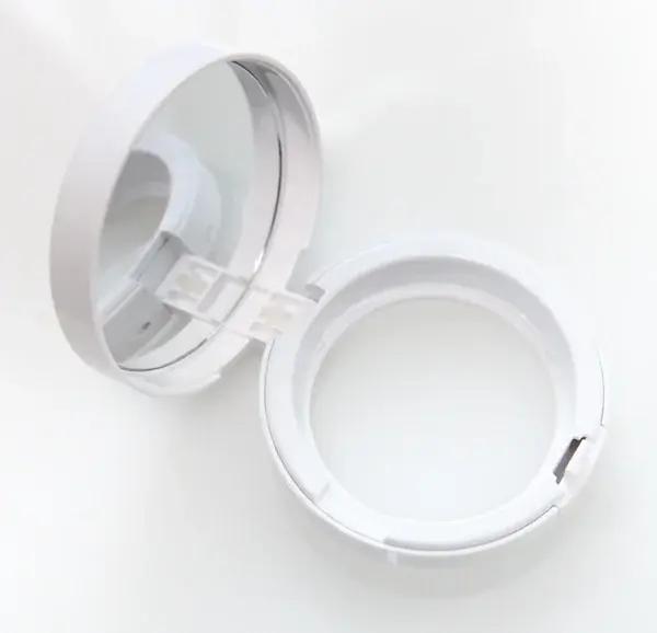 【トーンアップ*＆血色感*】クッション型UV「エムディア　グロウベールUVクッション」新発売 画像 6