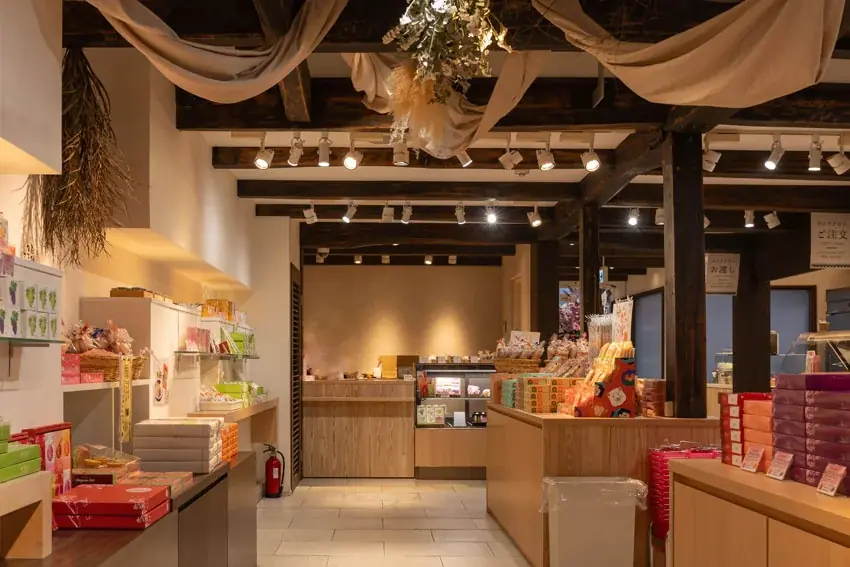 VTuber絲依とい×くらしき桃子がコラボ　限定パッケージのプリンが７月１日より販売開始 画像 5