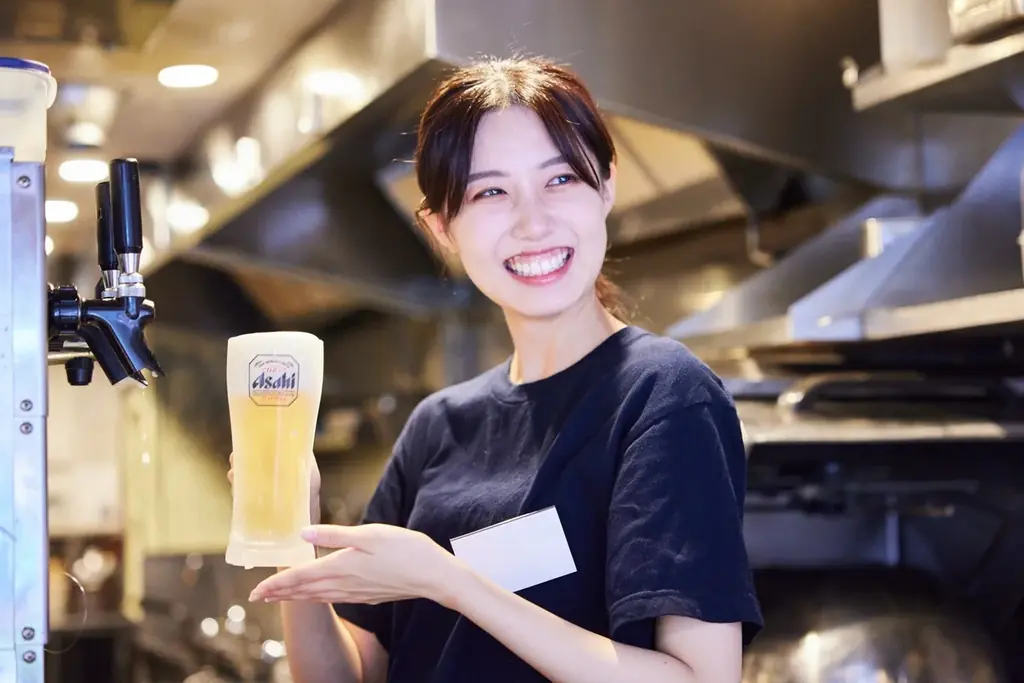 【渋谷餃子】衝撃の再現度！ 7月8日(火)より山芳製菓監修 『わさビーフ餃子』 含むコラボ商品を発売 画像 5