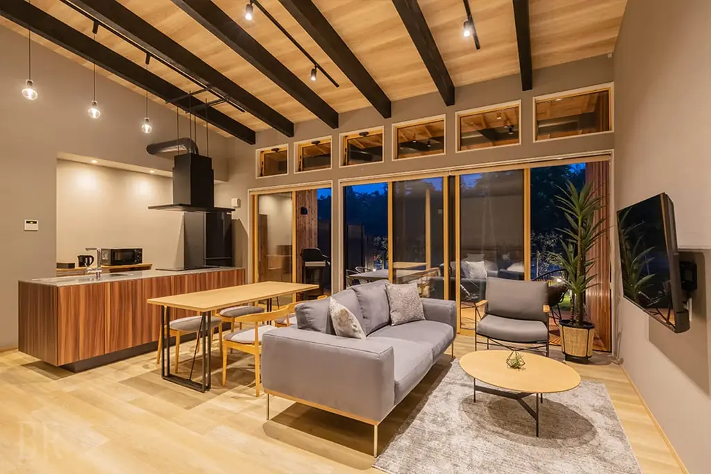 “泊まる × 光のアート”――埼玉・秩父の夜に幻想を灯す宿泊体験「秩父別邸 木叢」×「株式会社シバサキ」のコラボレーション～記念日や特別な夜を彩るライトアップ演出を開始～ 画像 8