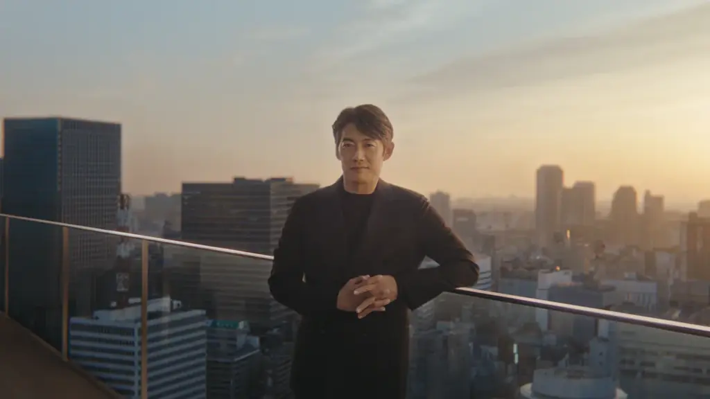 男性肌向け美容液「SHISEIDO MEN 新アルティミューン」が7月21日に発売　年齢を力に変える、反町隆史さんを松嶋菜々子さんがカメラに収める反町さんの過去の写真もCM内で公開 画像 7